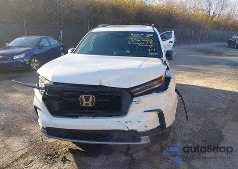 2024 Honda Pilot Trailsport из США, поврежденный, VIN 5FNYG1H69RB029265